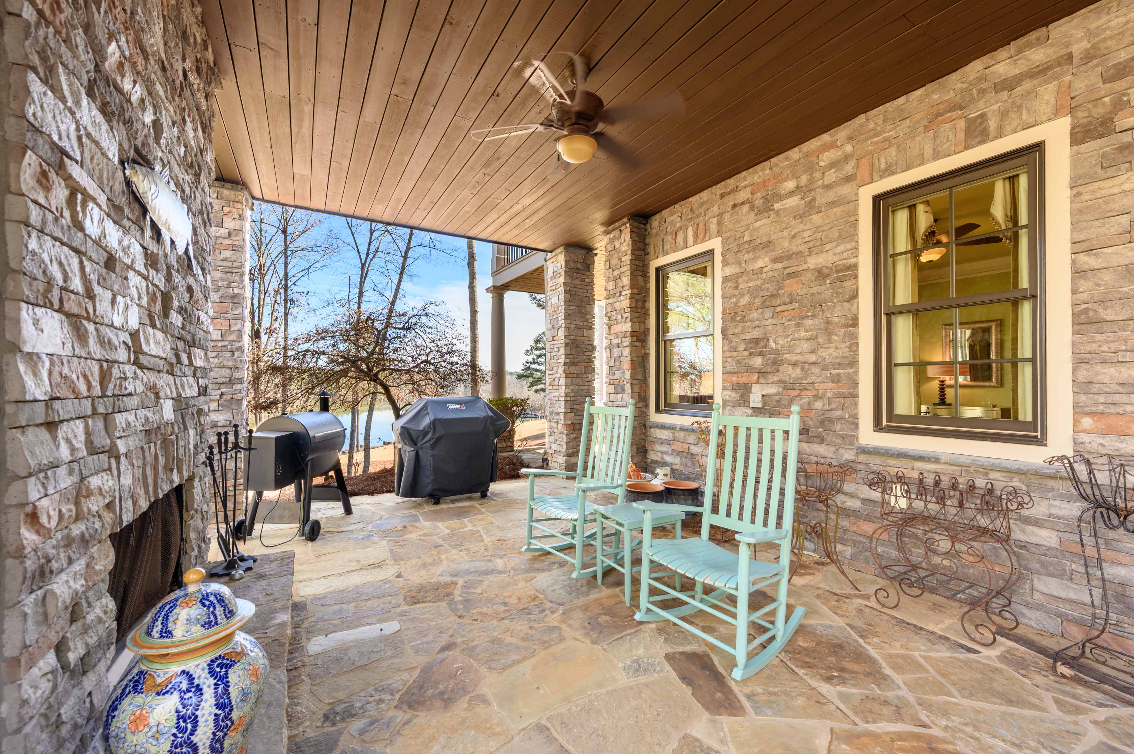 1050 Montgomery Drive image 46